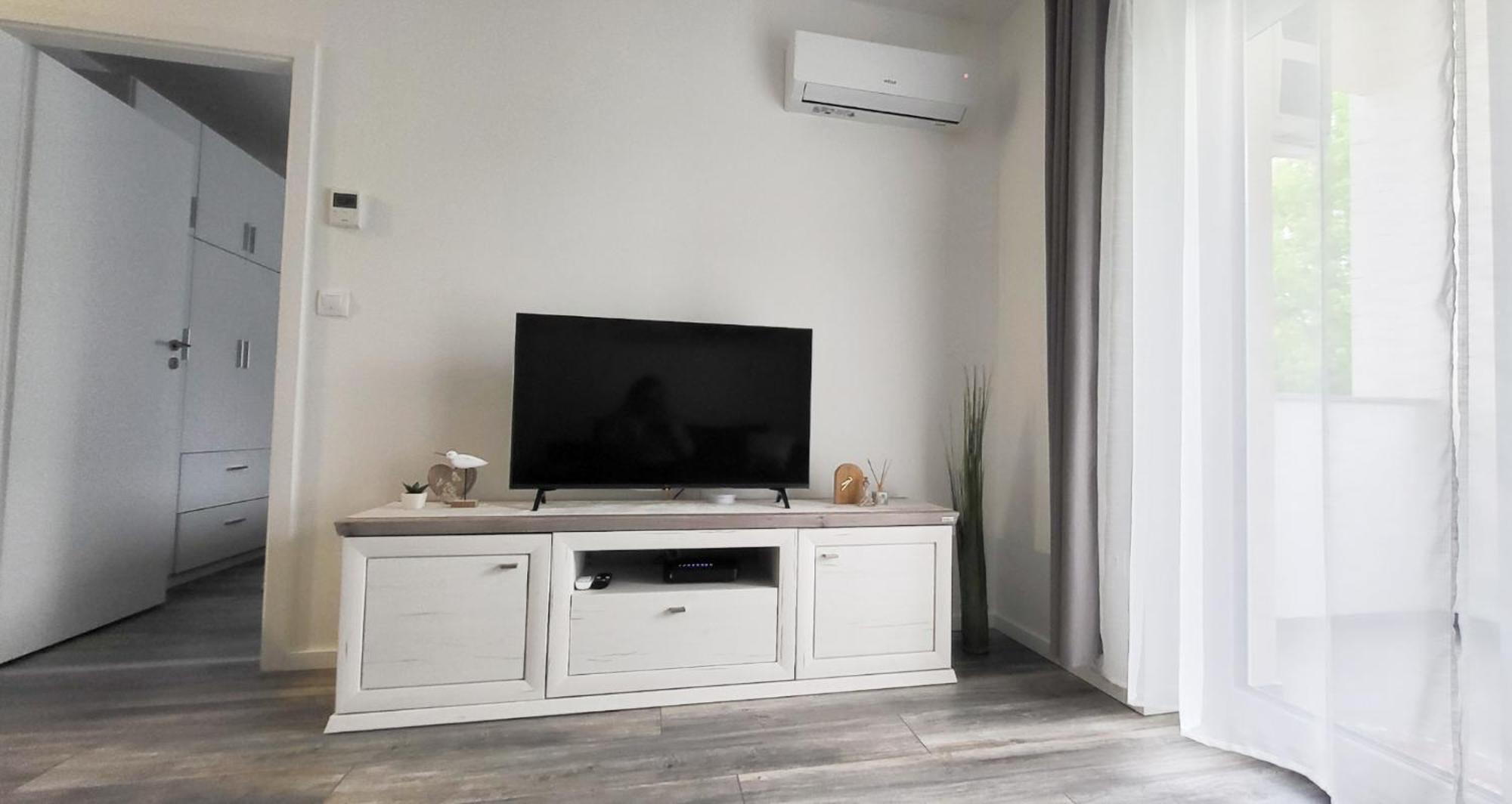 Apartment Juhar 1 *